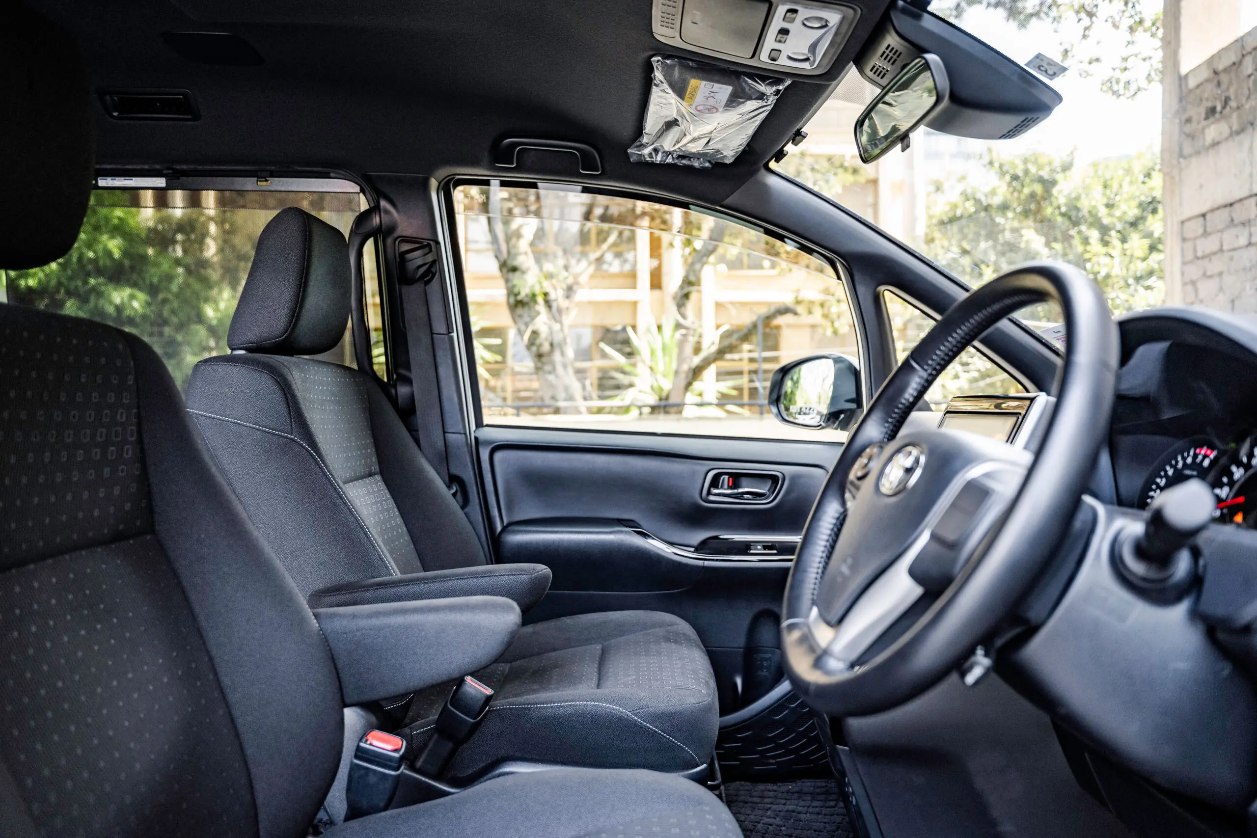 Noah / Voxy Hybrid (2015-2018)