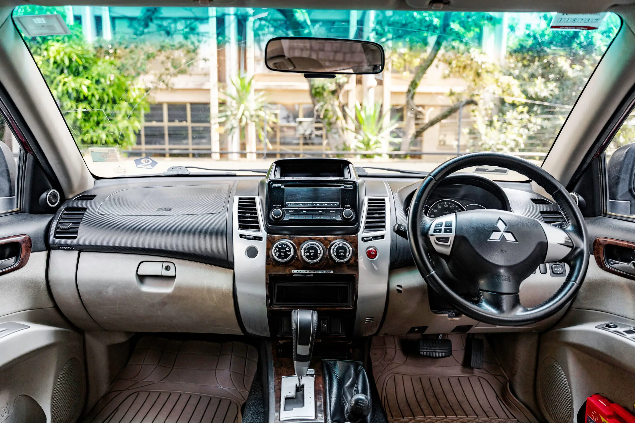 Pajero Sport (2013-2014)