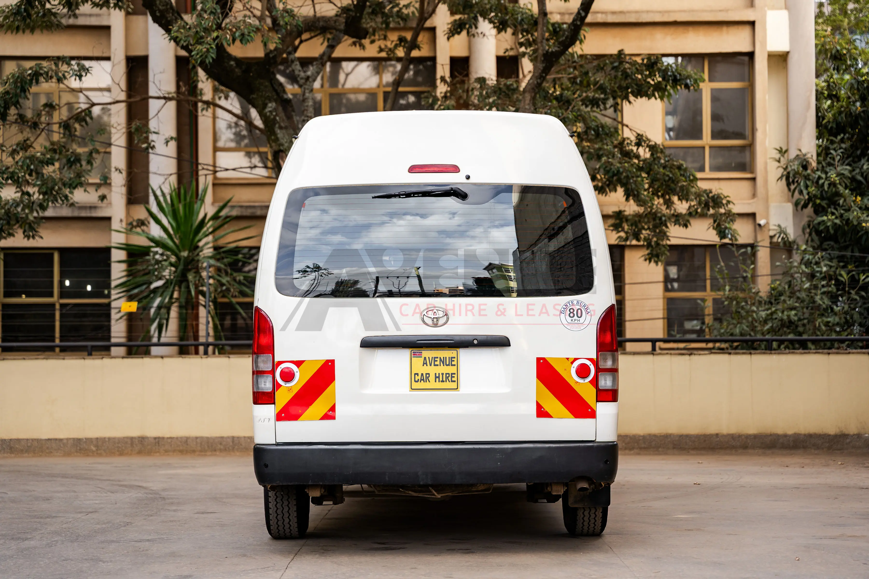 Hiace Mini Bus (2018-2025)