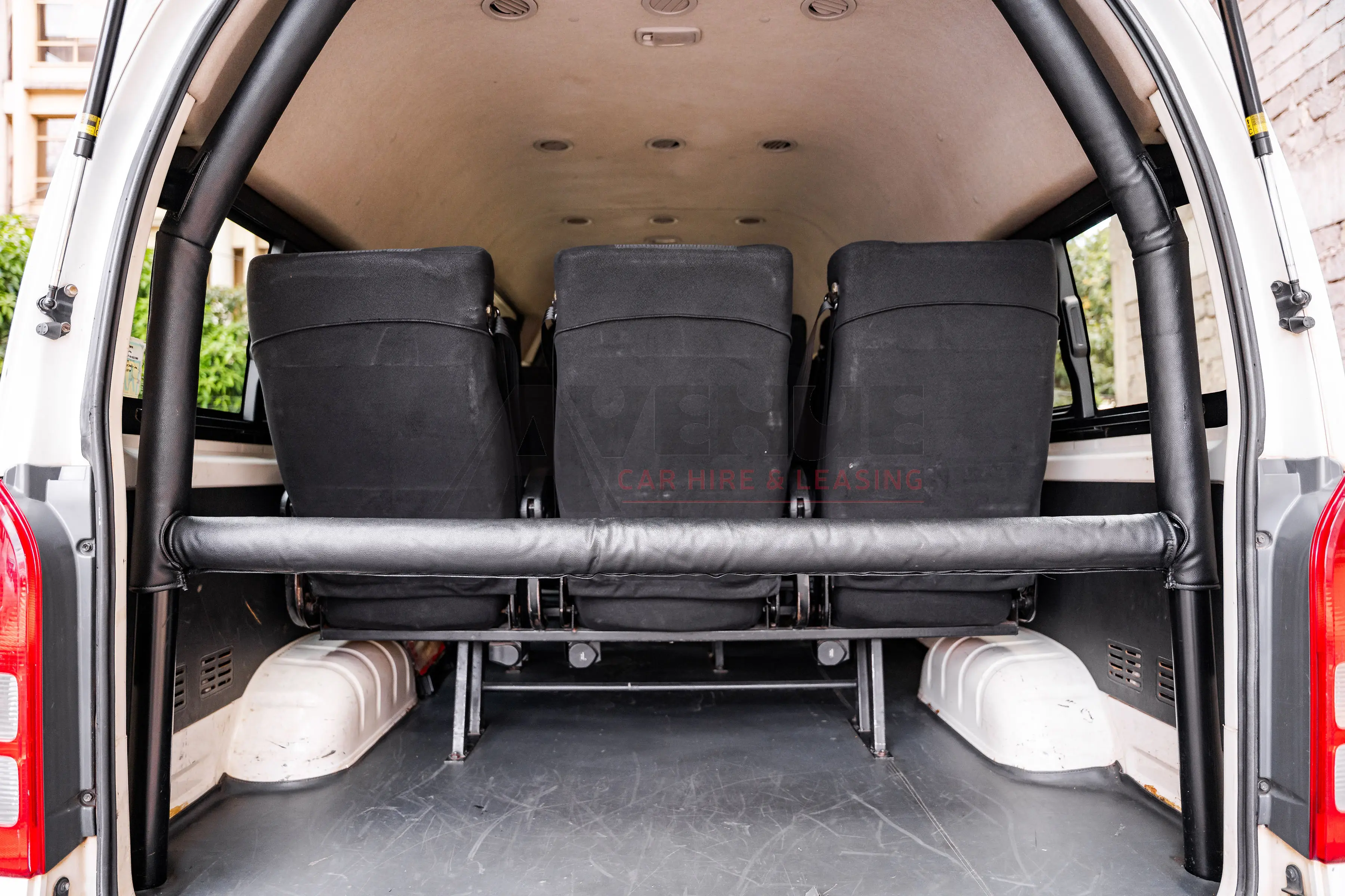 Hiace Mini Bus (2018-2025)