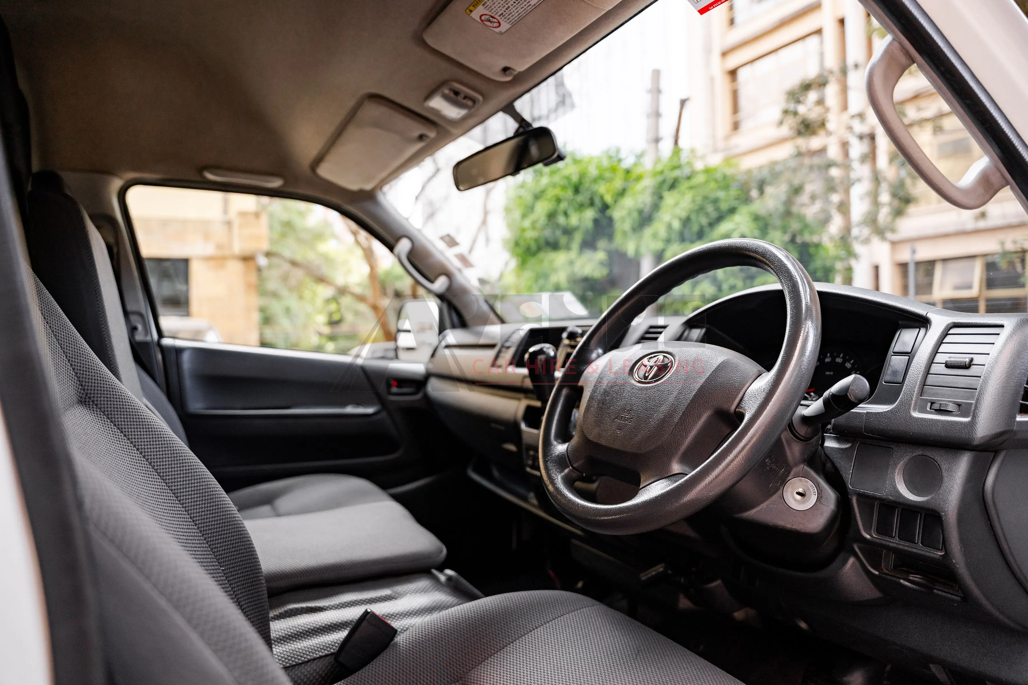 Hiace Mini Bus (2018-2025)