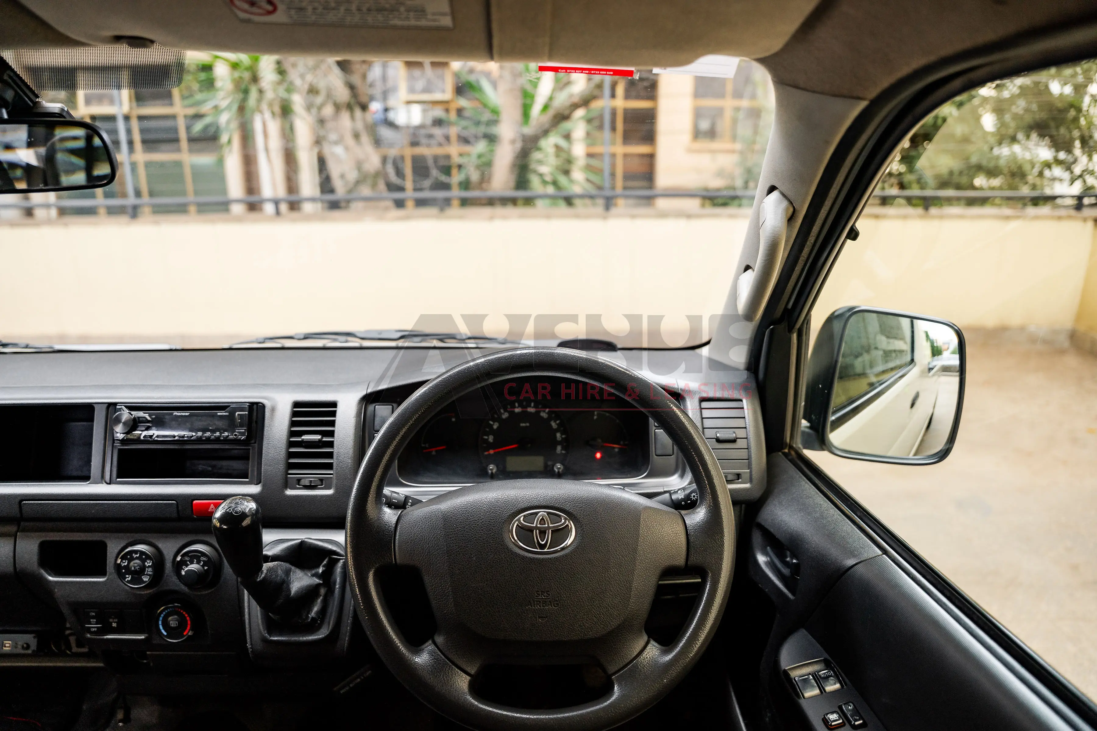 Hiace Mini Bus (2018-2025)